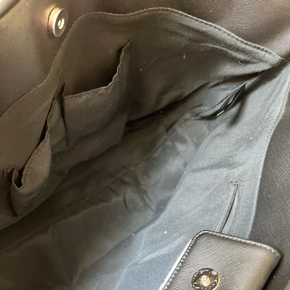 Kenneth Cole Reaction Large Cutout Tote - Picture 5 of 8